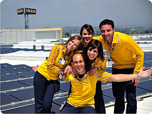 Empleados contentos en su trabajo